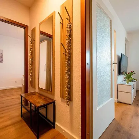 With 1 Bedroom בית נופש *